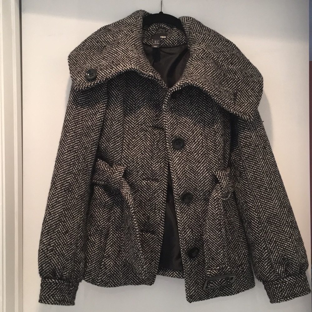 Gray coat with front belt!